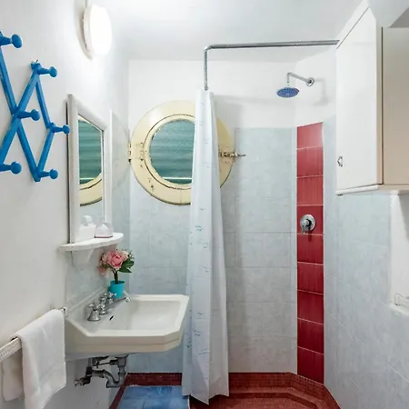 La Casina Del Pescatore On The - Happy Appartement Marina di Pietrasanta