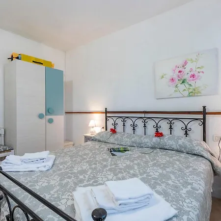 Appartement La Casina Del Pescatore On The - Happy